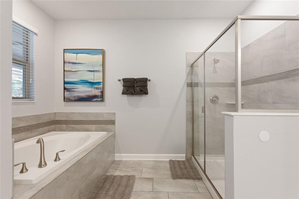 En Venta: $789,000 (8 camas, 5 baños, 3909 Pies cuadrados)