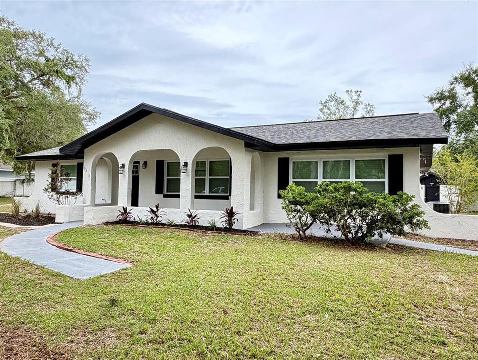 For Sale: $274,900 (3 beds, 2 baths, 1748 Square Feet)