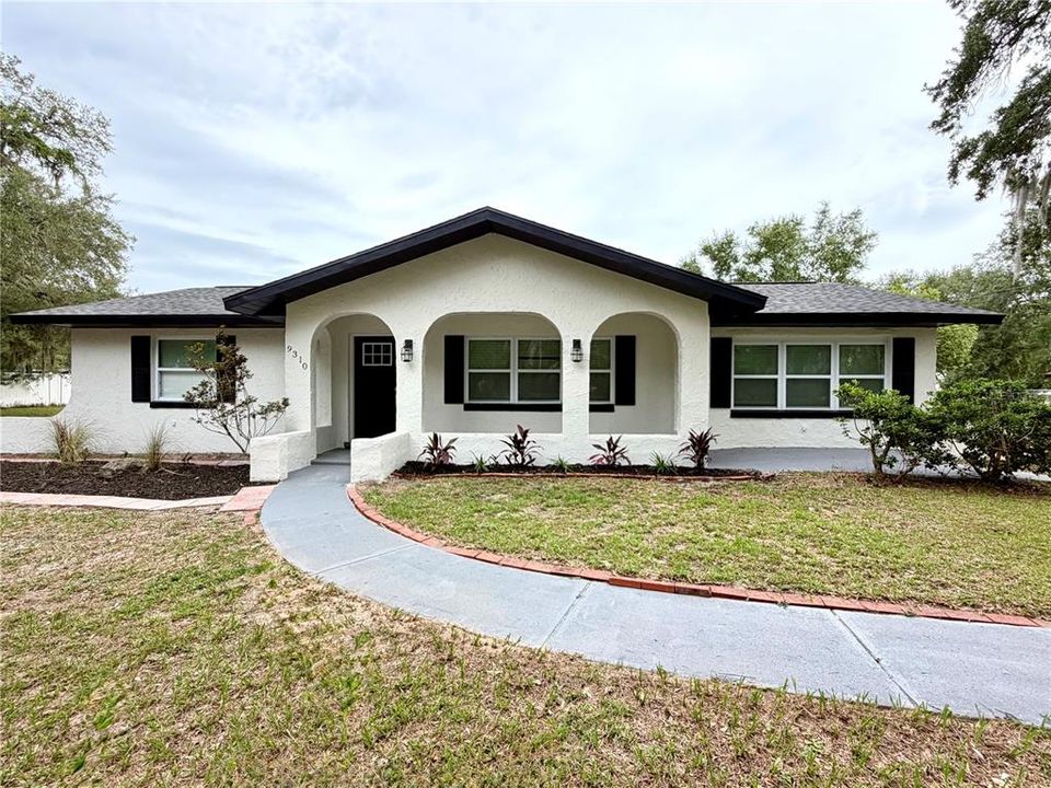 For Sale: $274,900 (3 beds, 2 baths, 1748 Square Feet)