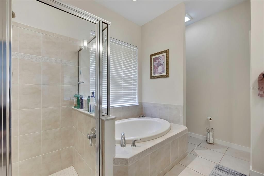 For Sale: $355,950 (3 beds, 2 baths, 1844 Square Feet)