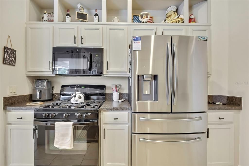 For Sale: $355,950 (3 beds, 2 baths, 1844 Square Feet)