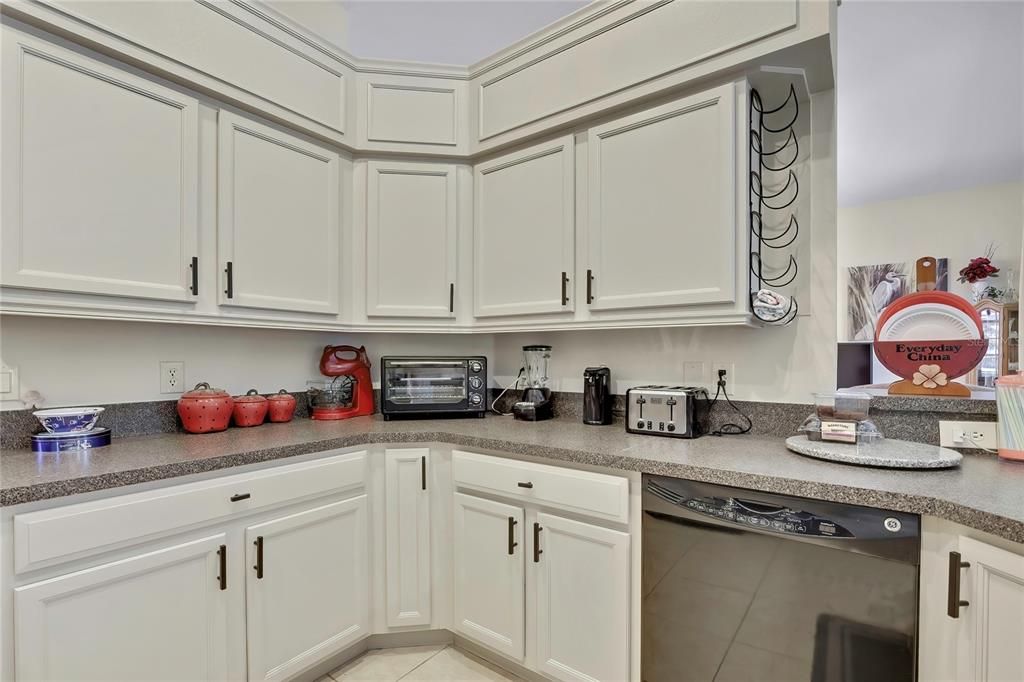 For Sale: $355,950 (3 beds, 2 baths, 1844 Square Feet)