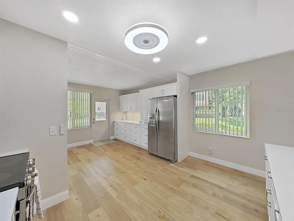 En Venta: $289,000 (2 camas, 2 baños, 1400 Pies cuadrados)