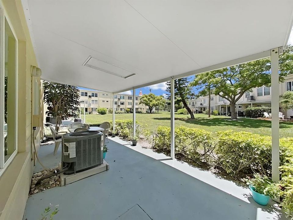 En Venta: $289,000 (2 camas, 2 baños, 1400 Pies cuadrados)
