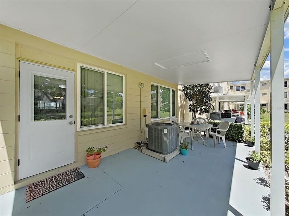 En Venta: $289,000 (2 camas, 2 baños, 1400 Pies cuadrados)