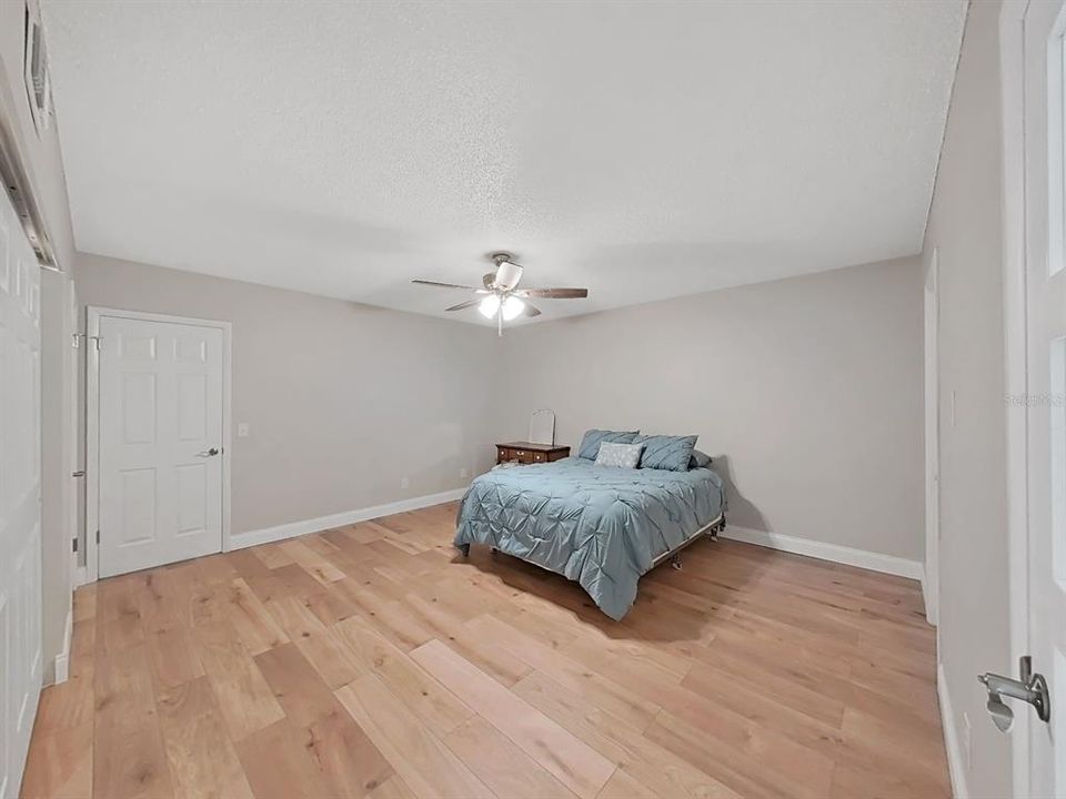 En Venta: $289,000 (2 camas, 2 baños, 1400 Pies cuadrados)