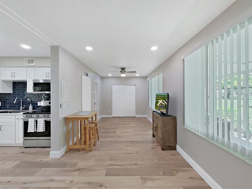 En Venta: $289,000 (2 camas, 2 baños, 1400 Pies cuadrados)