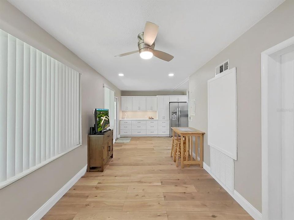 En Venta: $289,000 (2 camas, 2 baños, 1400 Pies cuadrados)