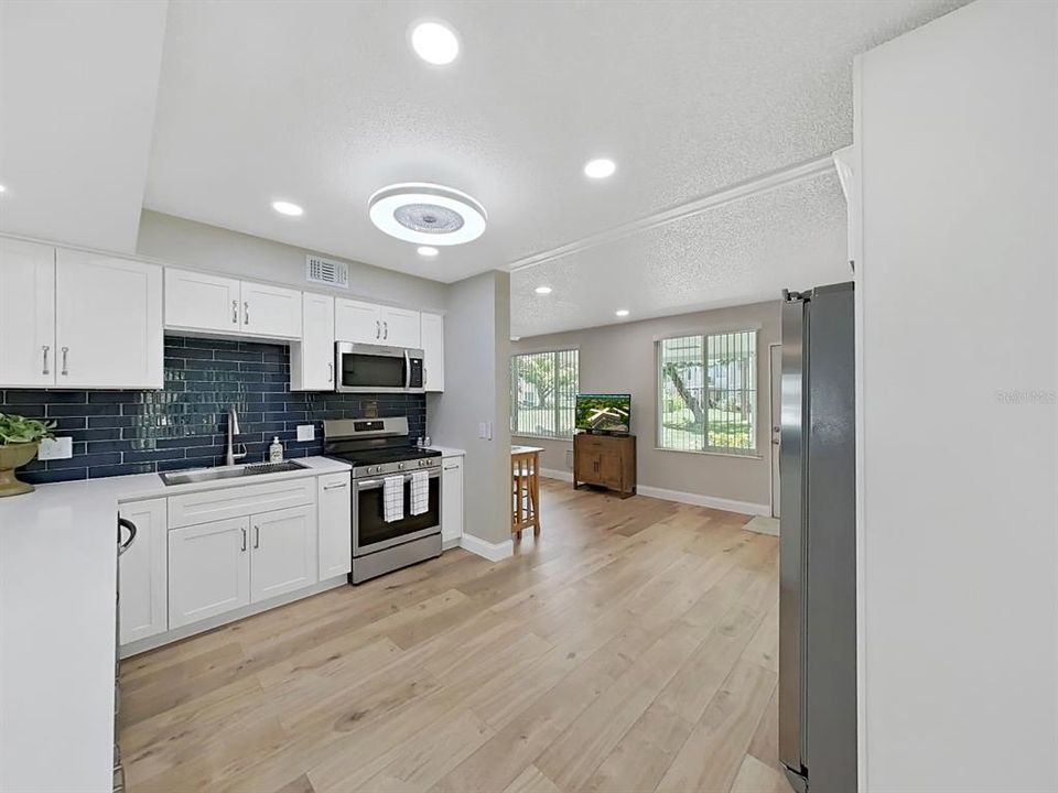 En Venta: $289,000 (2 camas, 2 baños, 1400 Pies cuadrados)