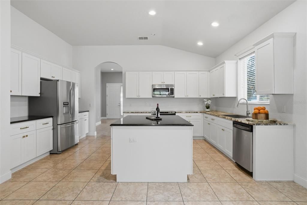 For Rent: $2,850 (4 beds, 2 baths, 2209 Square Feet)