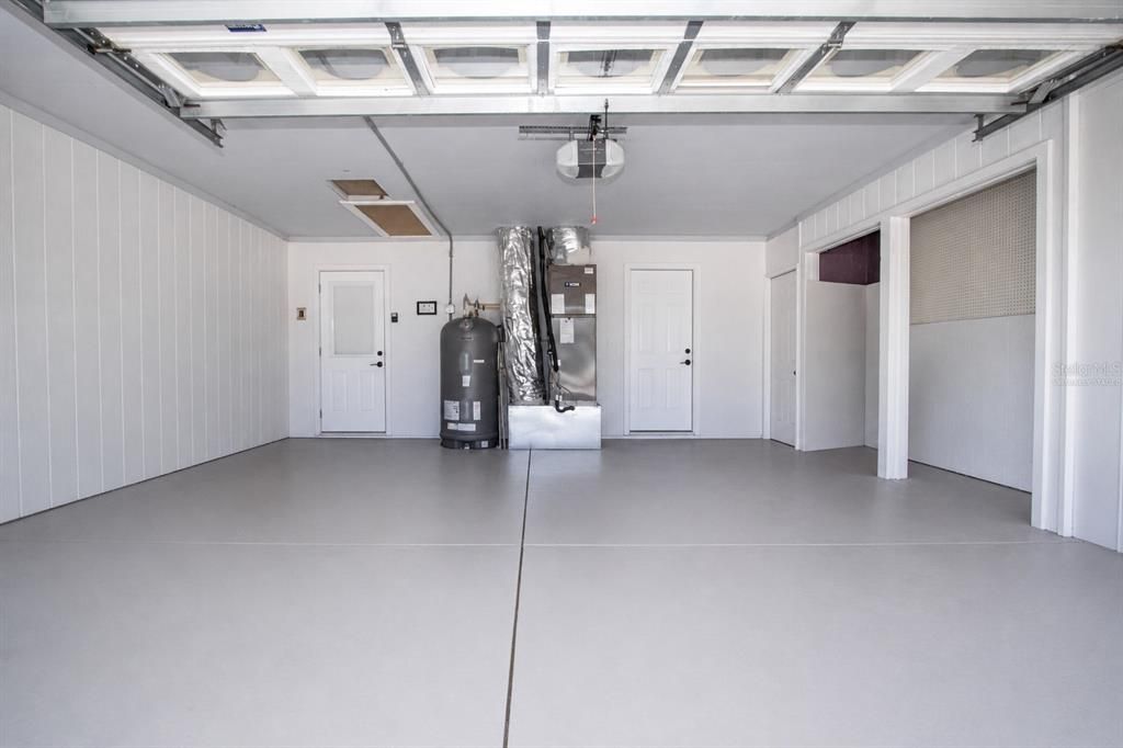For Sale: $320,000 (3 beds, 2 baths, 2012 Square Feet)