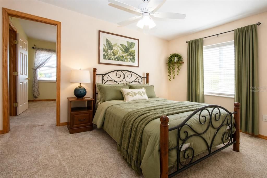 For Sale: $320,000 (3 beds, 2 baths, 2012 Square Feet)