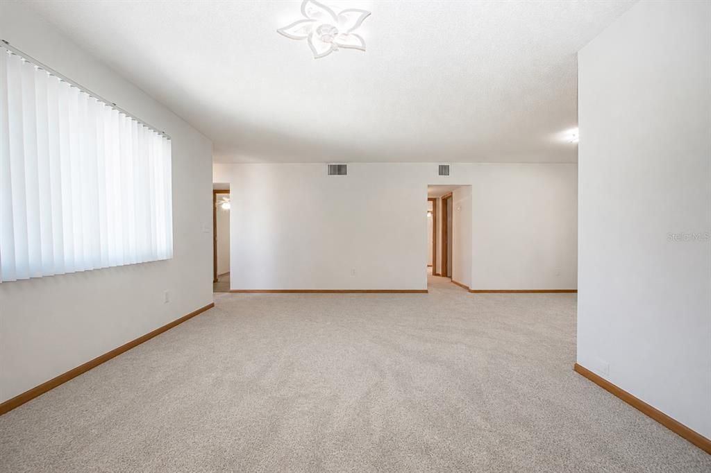 For Sale: $320,000 (3 beds, 2 baths, 2012 Square Feet)
