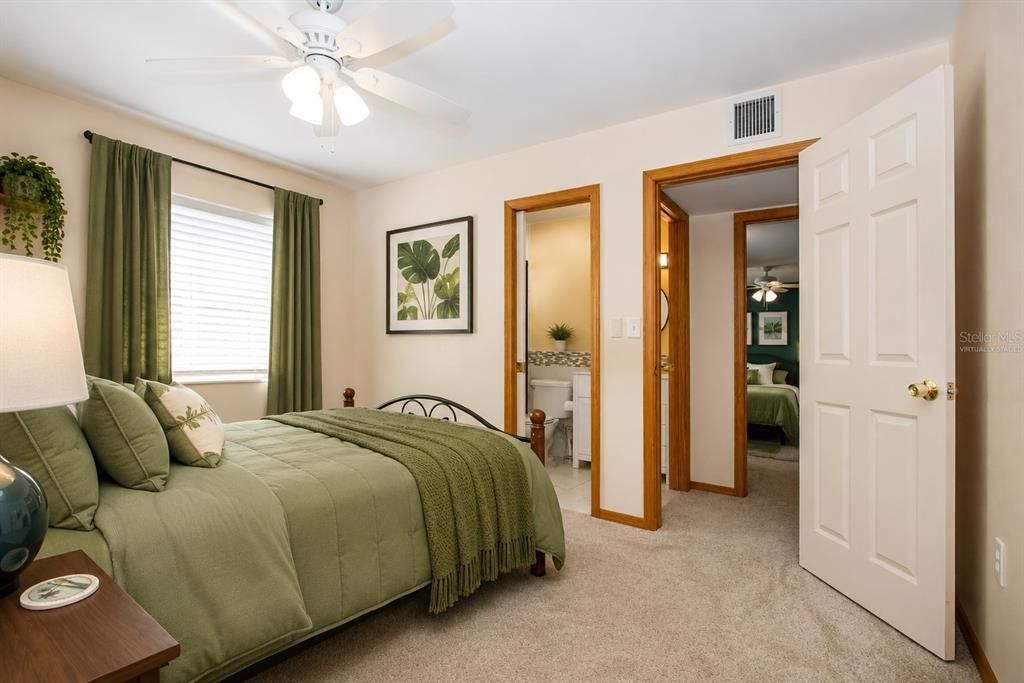 For Sale: $320,000 (3 beds, 2 baths, 2012 Square Feet)