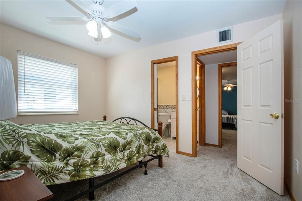 For Sale: $320,000 (3 beds, 2 baths, 2012 Square Feet)