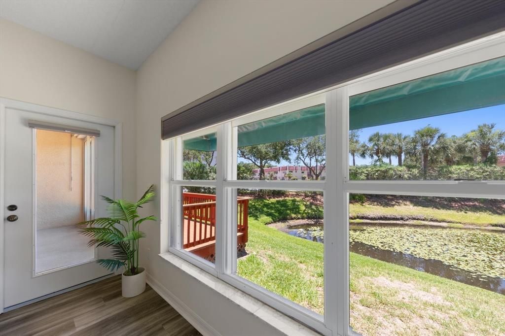 For Sale: $300,000 (2 beds, 2 baths, 1250 Square Feet)