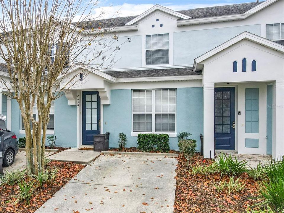 For Sale: $420,000 (3 beds, 3 baths, 1440 Square Feet)