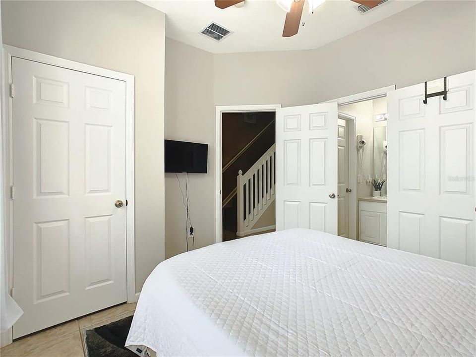 For Sale: $420,000 (3 beds, 3 baths, 1440 Square Feet)