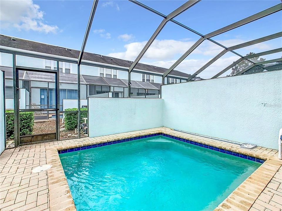 For Sale: $420,000 (3 beds, 3 baths, 1440 Square Feet)