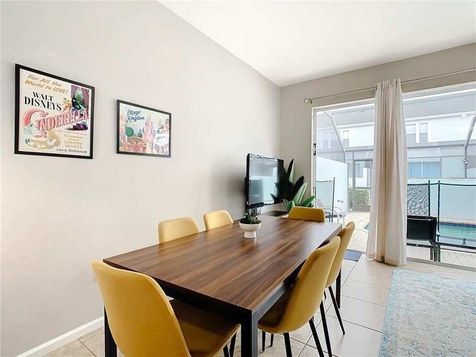 For Sale: $420,000 (3 beds, 3 baths, 1440 Square Feet)