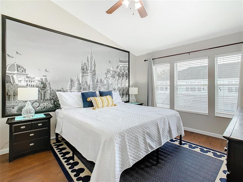 For Sale: $420,000 (3 beds, 3 baths, 1440 Square Feet)