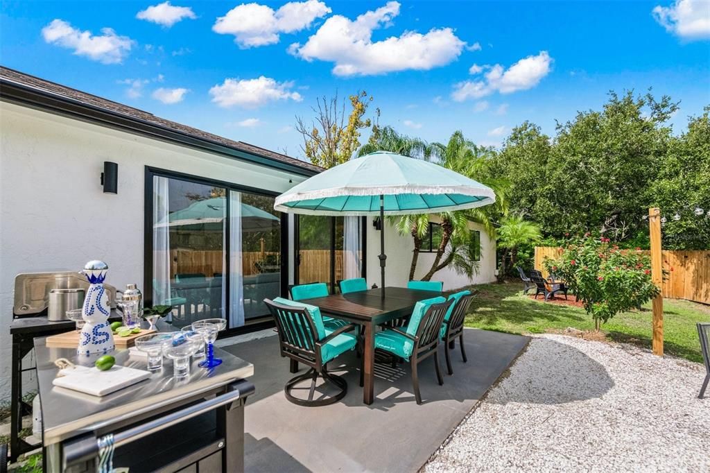 В аренду: $4,300 (3 спален, 2 ванн, 1275 Квадратных фут)