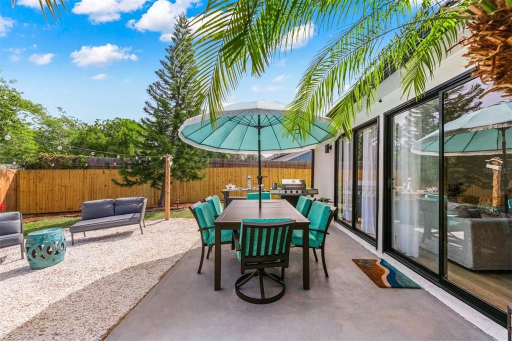 В аренду: $4,300 (3 спален, 2 ванн, 1275 Квадратных фут)