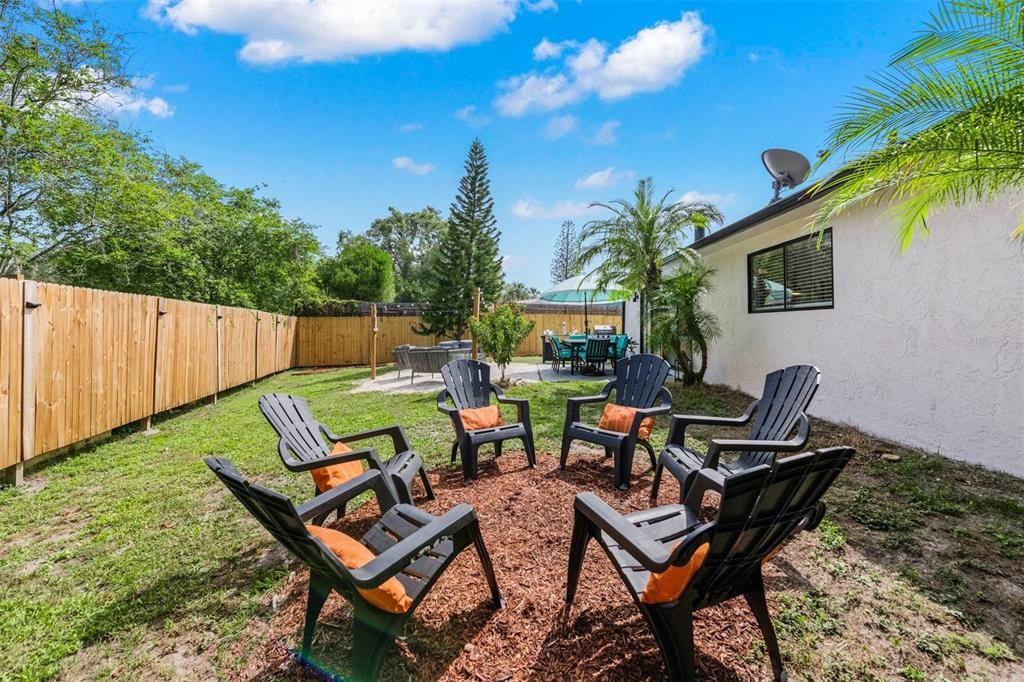 В аренду: $4,300 (3 спален, 2 ванн, 1275 Квадратных фут)