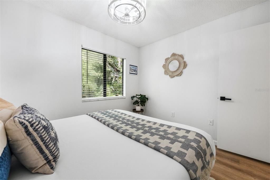 В аренду: $4,300 (3 спален, 2 ванн, 1275 Квадратных фут)