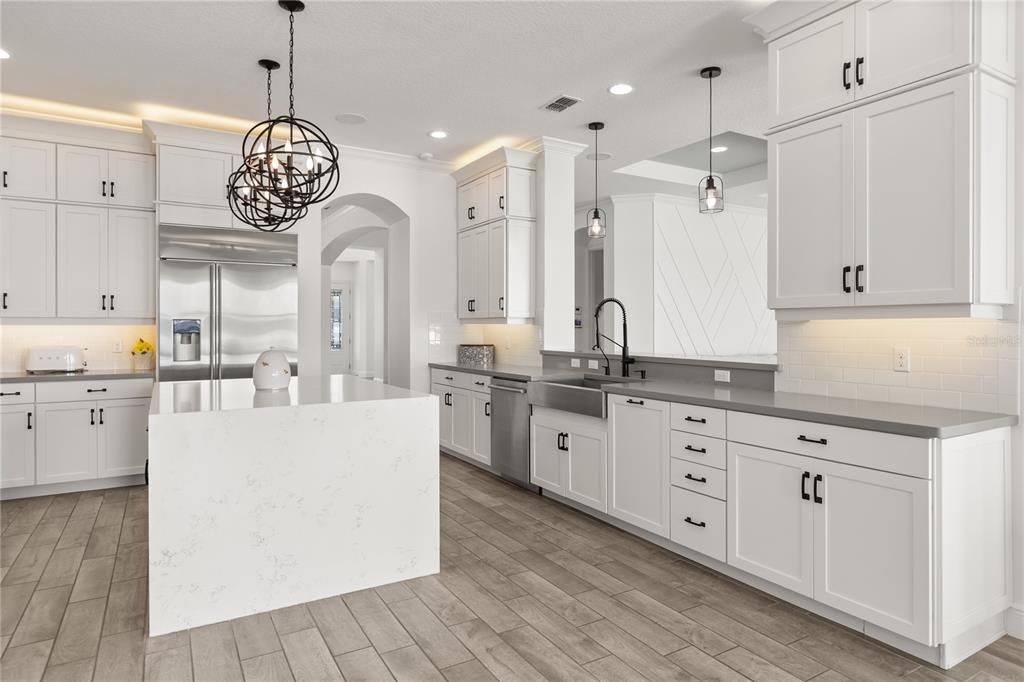 For Sale: $2,799,950 (5 beds, 5 baths, 5551 Square Feet)