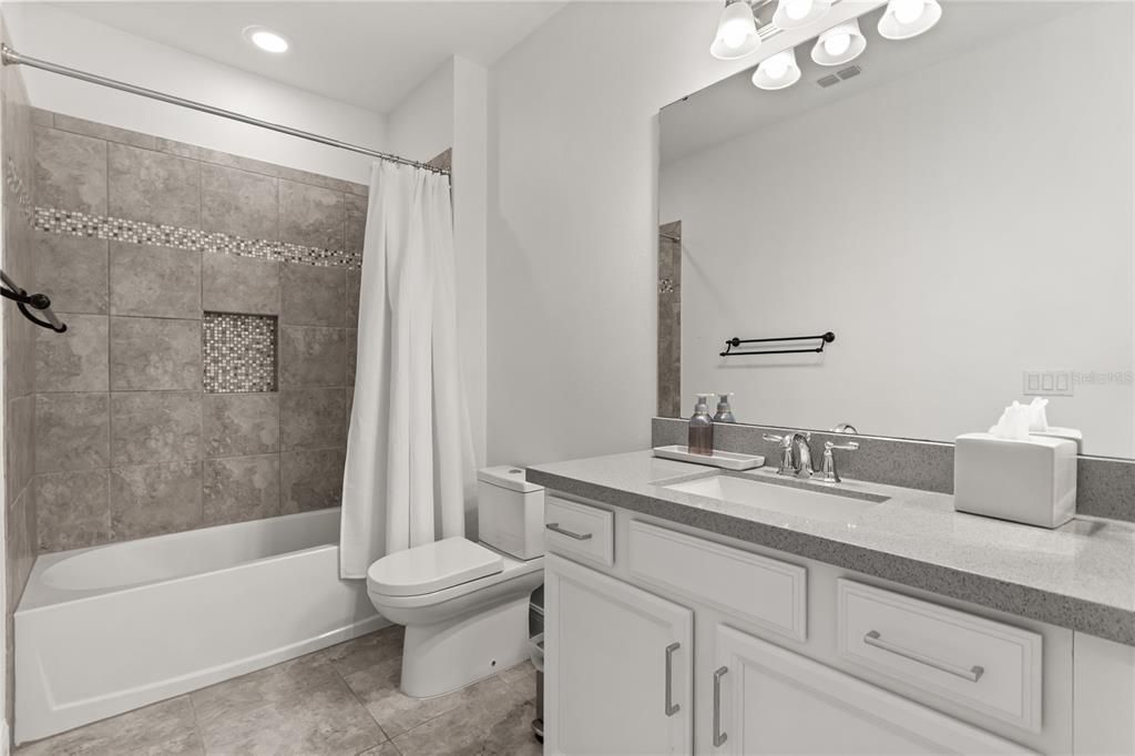 For Sale: $2,799,950 (5 beds, 5 baths, 5551 Square Feet)