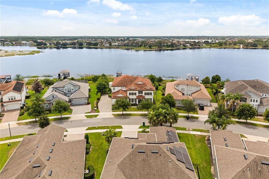 For Sale: $2,799,950 (5 beds, 5 baths, 5551 Square Feet)