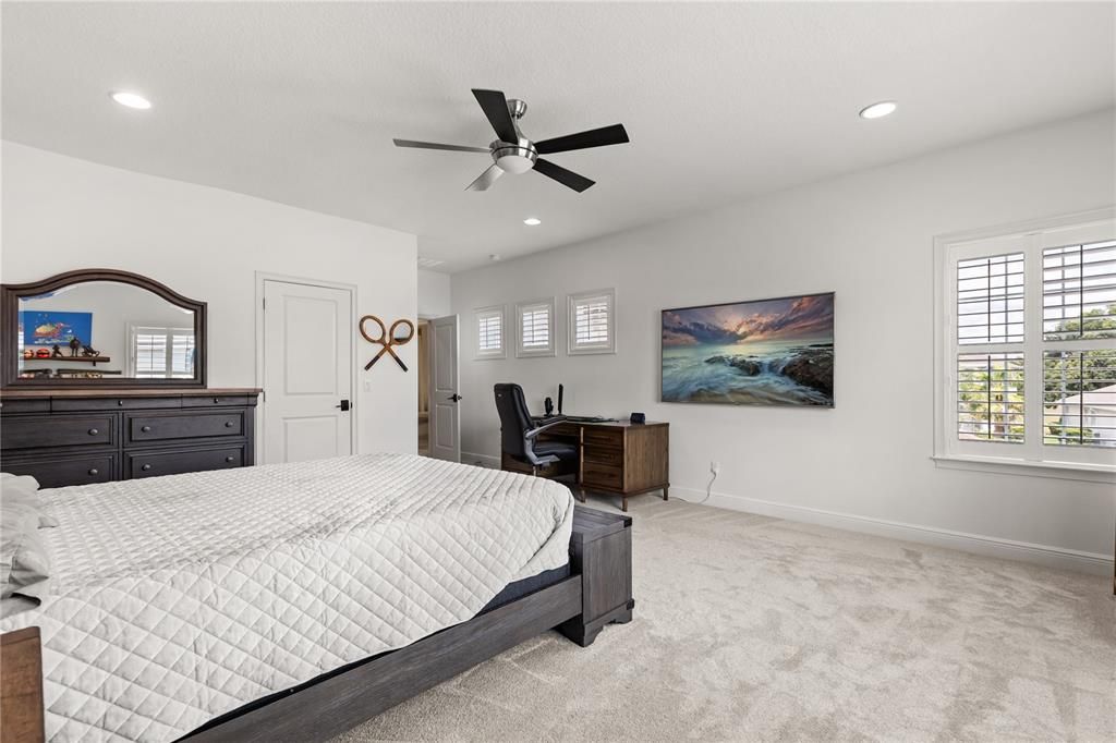 For Sale: $2,799,950 (5 beds, 5 baths, 5551 Square Feet)
