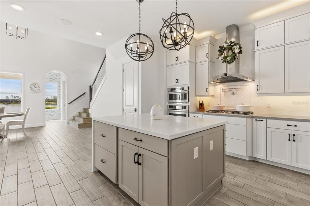 For Sale: $2,799,950 (5 beds, 5 baths, 5551 Square Feet)