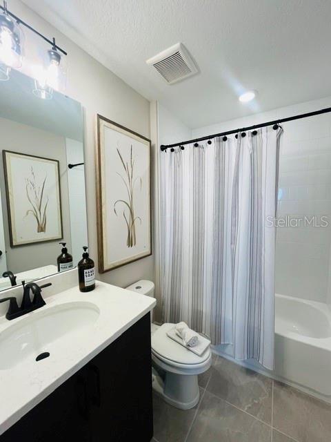 В аренду: $3,500 (3 спален, 3 ванн, 2072 Квадратных фут)