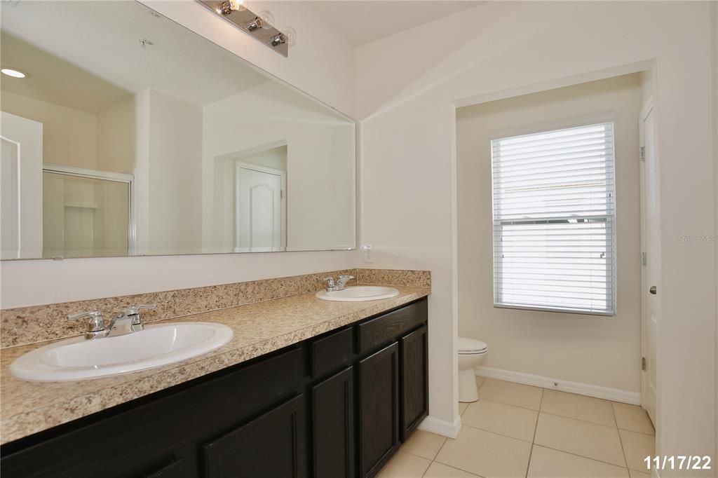 For Rent: $2,295 (3 beds, 2 baths, 1461 Square Feet)