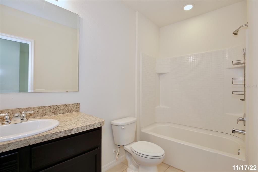 For Rent: $2,295 (3 beds, 2 baths, 1461 Square Feet)
