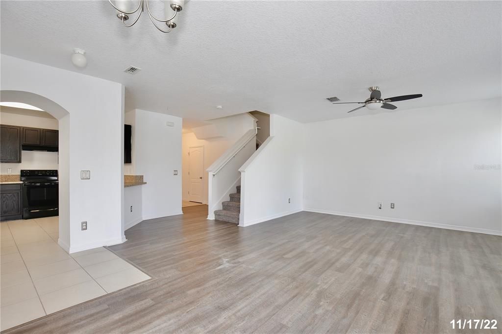 For Rent: $2,295 (3 beds, 2 baths, 1461 Square Feet)