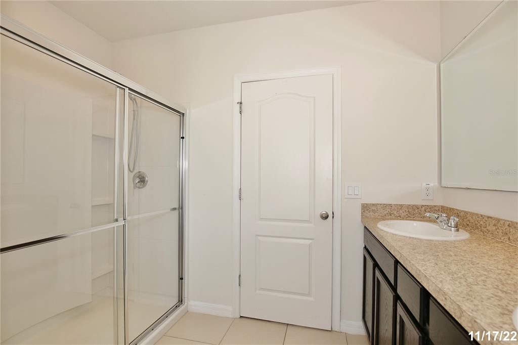 For Rent: $2,295 (3 beds, 2 baths, 1461 Square Feet)