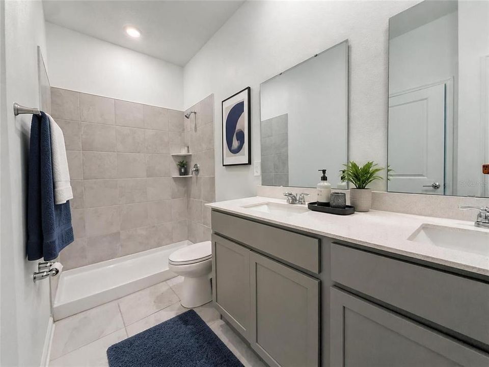 En Venta: $379,999 (3 camas, 3 baños, 2155 Pies cuadrados)