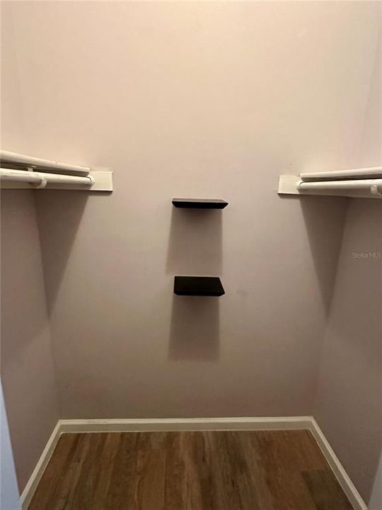 For Rent: $1,850 (2 beds, 1 baths, 1120 Square Feet)