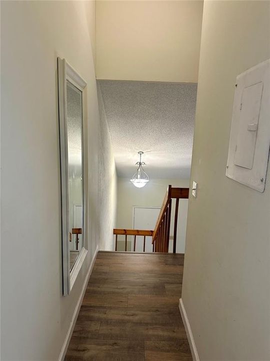 For Rent: $1,850 (2 beds, 1 baths, 1120 Square Feet)