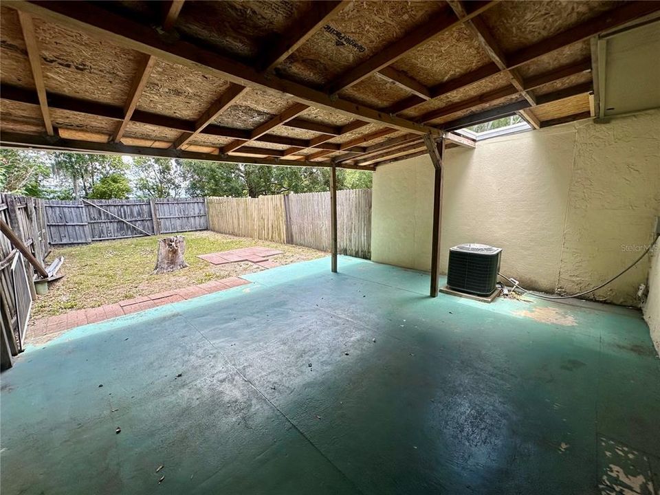 For Rent: $1,850 (2 beds, 1 baths, 1120 Square Feet)