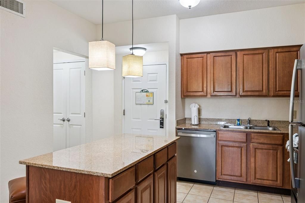 For Sale: $190,000 (3 beds, 2 baths, 1200 Square Feet)