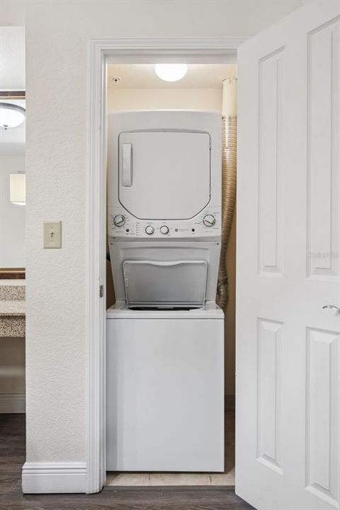 For Sale: $190,000 (3 beds, 2 baths, 1200 Square Feet)