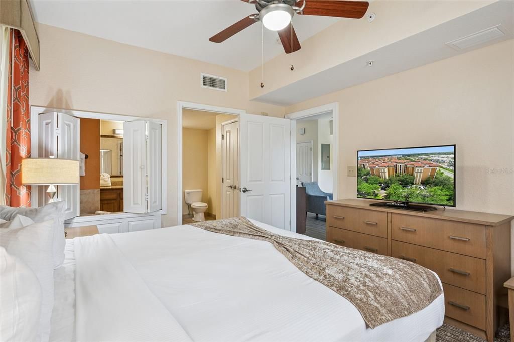 For Sale: $190,000 (3 beds, 2 baths, 1200 Square Feet)