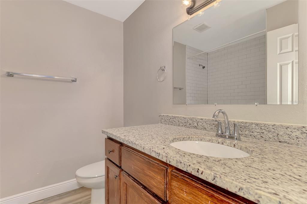 For Rent: $2,700 (4 beds, 2 baths, 1934 Square Feet)