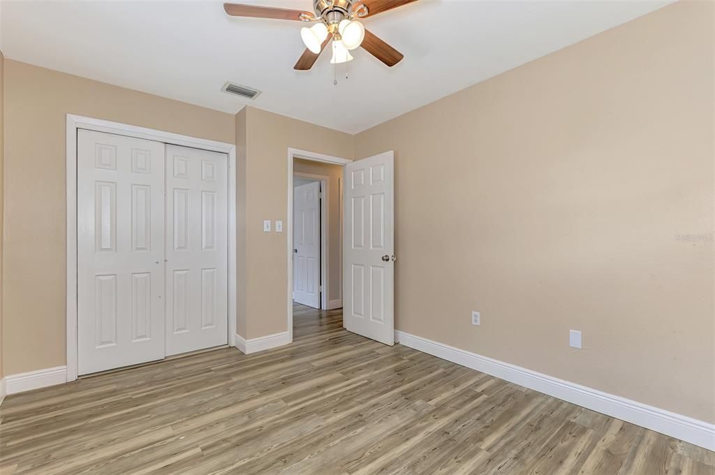 For Rent: $2,700 (4 beds, 2 baths, 1934 Square Feet)