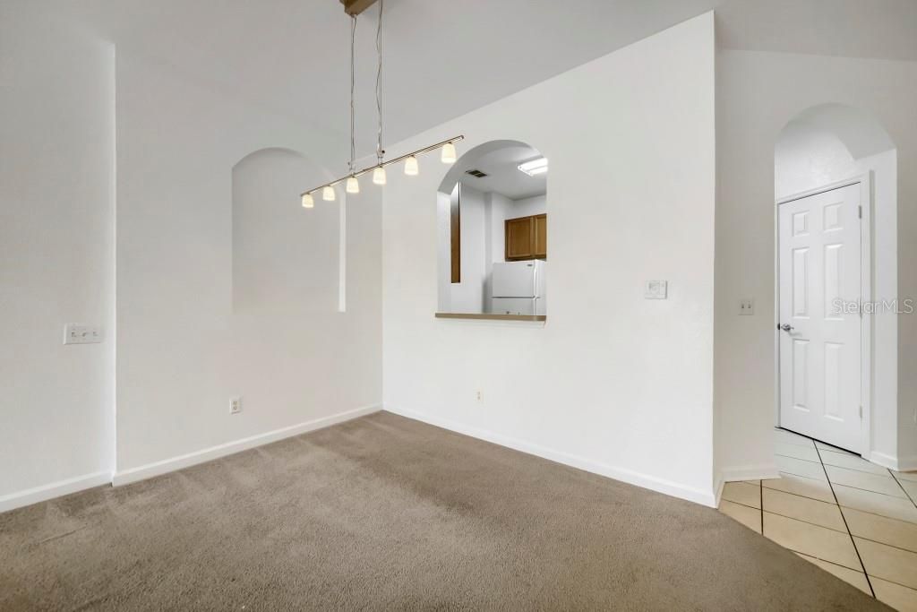 For Sale: $194,000 (3 beds, 2 baths, 1247 Square Feet)