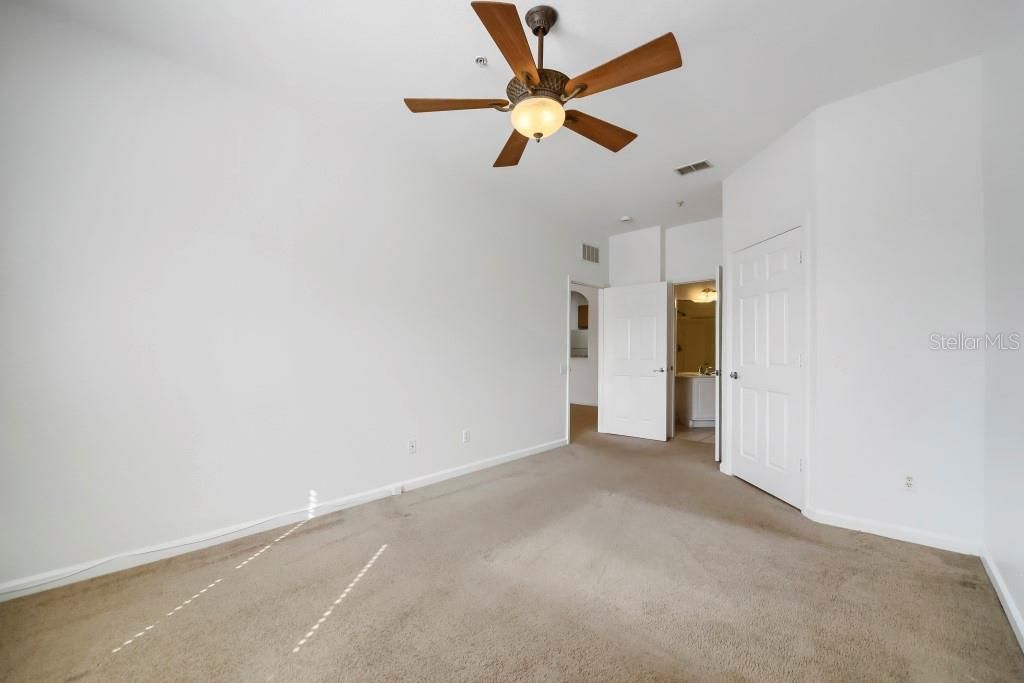 For Sale: $194,000 (3 beds, 2 baths, 1247 Square Feet)